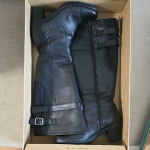 Clarks Elegant Black Leather Knee-High Boots
